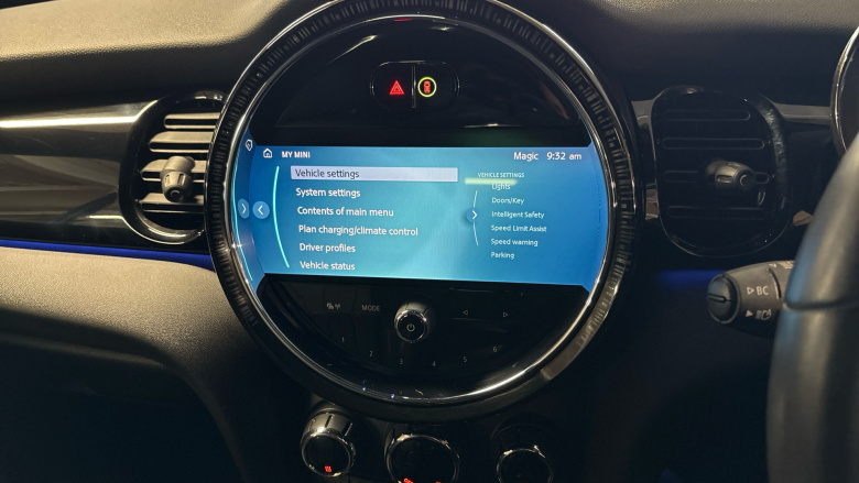 MINI Hatchback 135kW Cooper S Shadow Edition 33kWh 3dr Auto Electric Hatchback